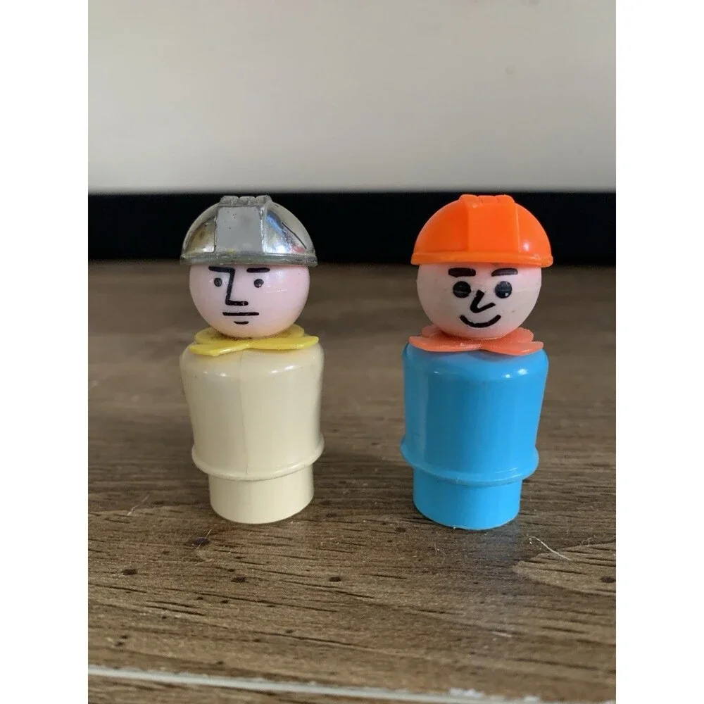 Fisher Price Little People Vintage Lot of 2 CONSTRUCTION WORKERS Men Dads Worker